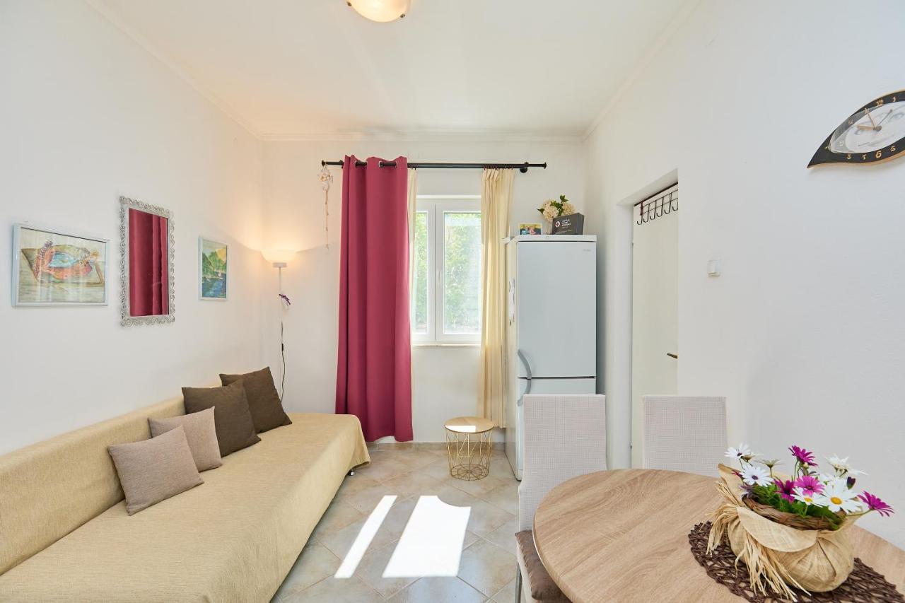 Studio Dolores-Apartment By The Sea Maranovići المظهر الخارجي الصورة