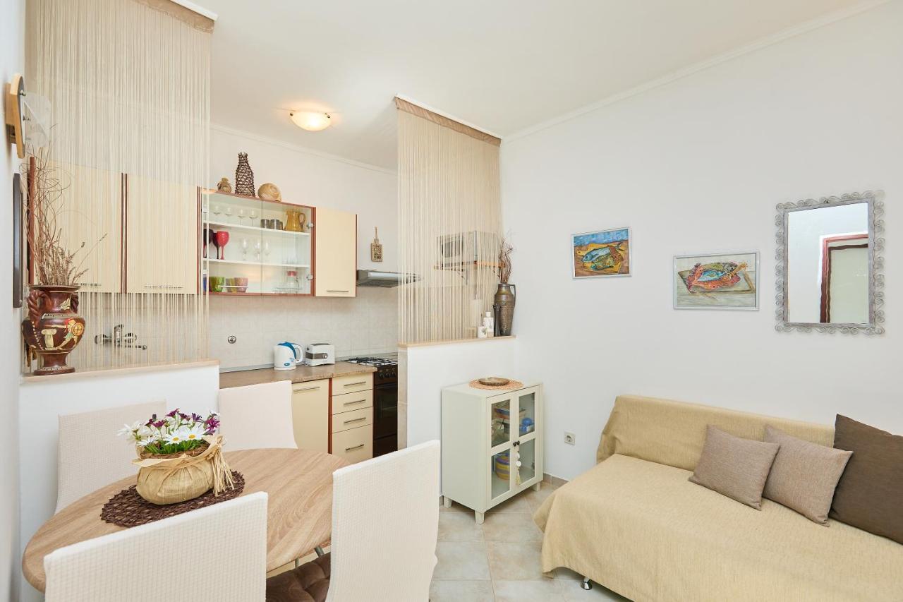 Studio Dolores-Apartment By The Sea Maranovići المظهر الخارجي الصورة