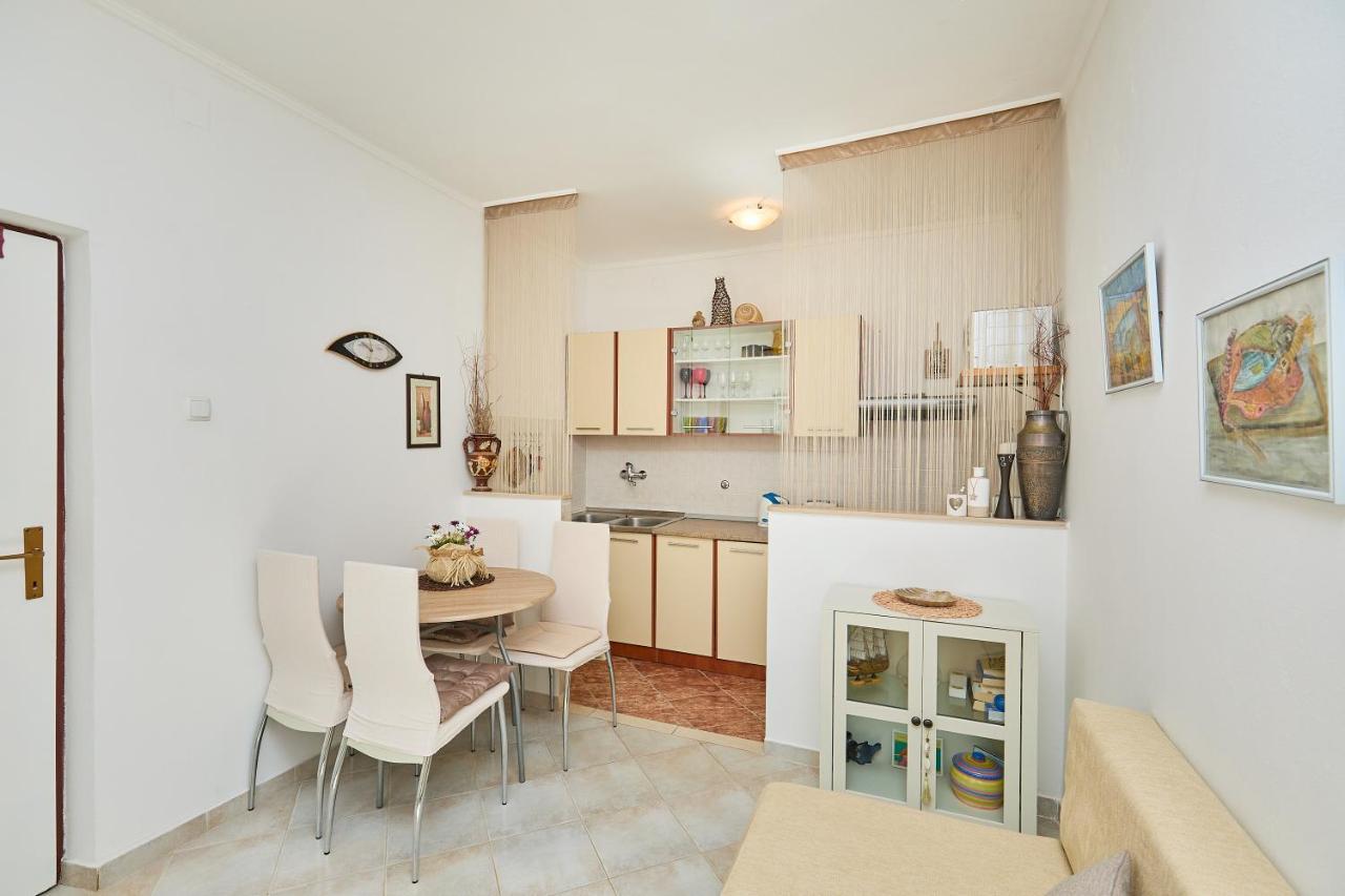 Studio Dolores-Apartment By The Sea Maranovići المظهر الخارجي الصورة